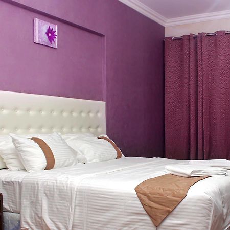 Delmon Hotel Apartments Maszkat Kültér fotó