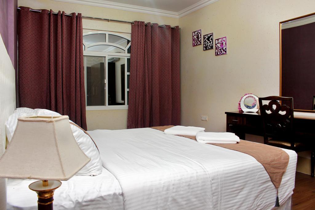 Delmon Hotel Apartments Maszkat Kültér fotó