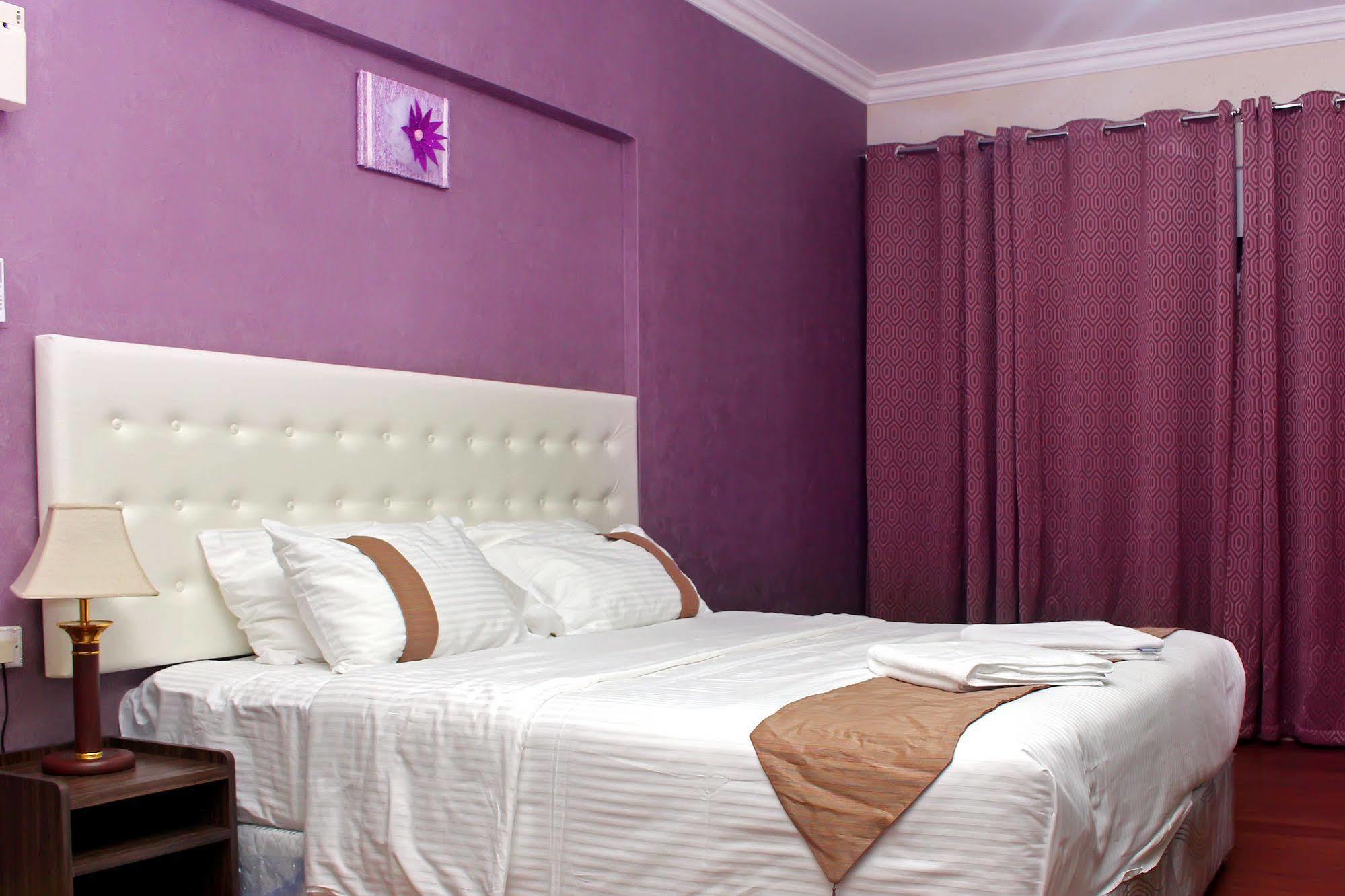 Delmon Hotel Apartments Maszkat Kültér fotó